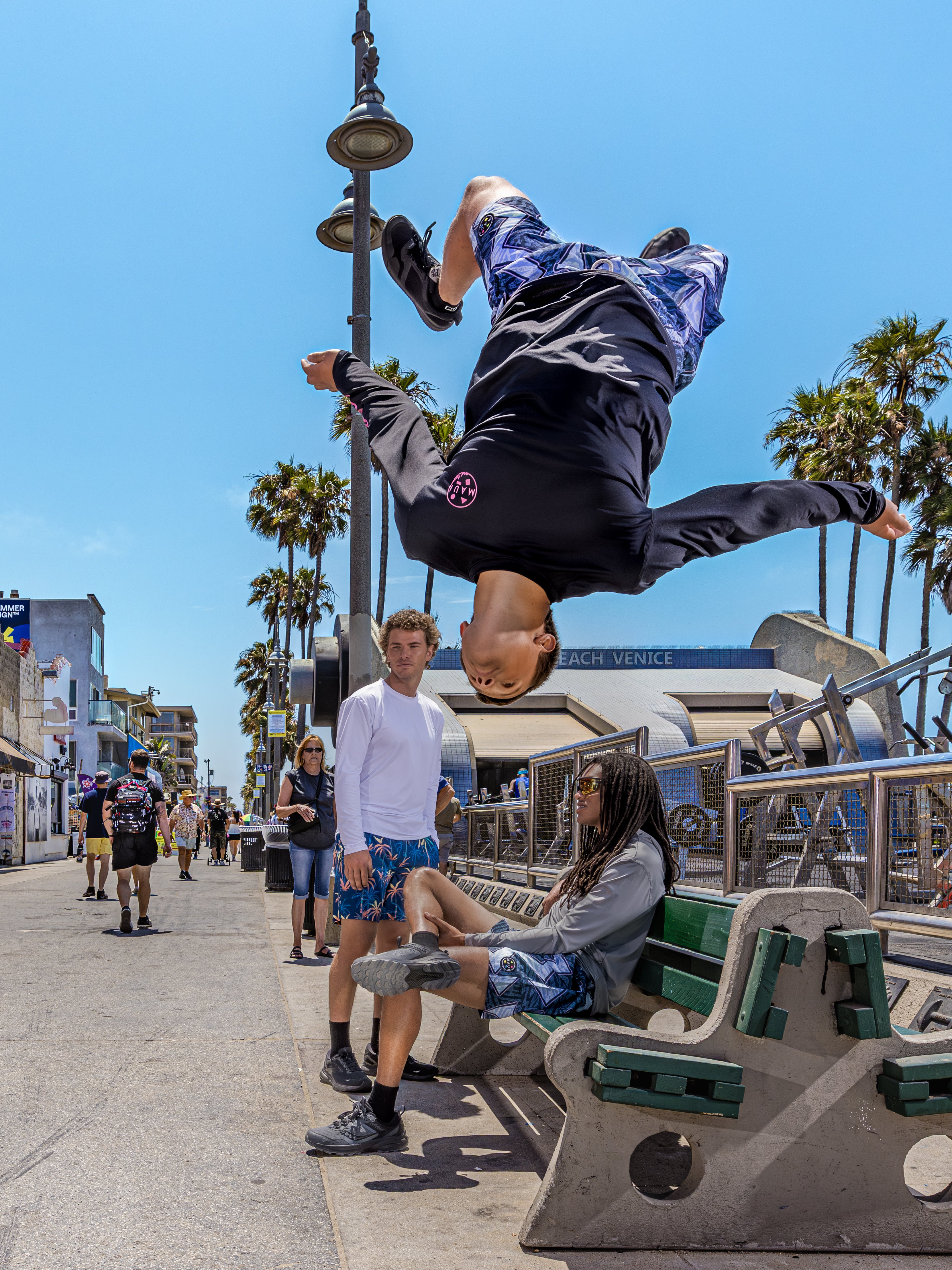 Cookie Long Sleeve Sun Shirt in Black