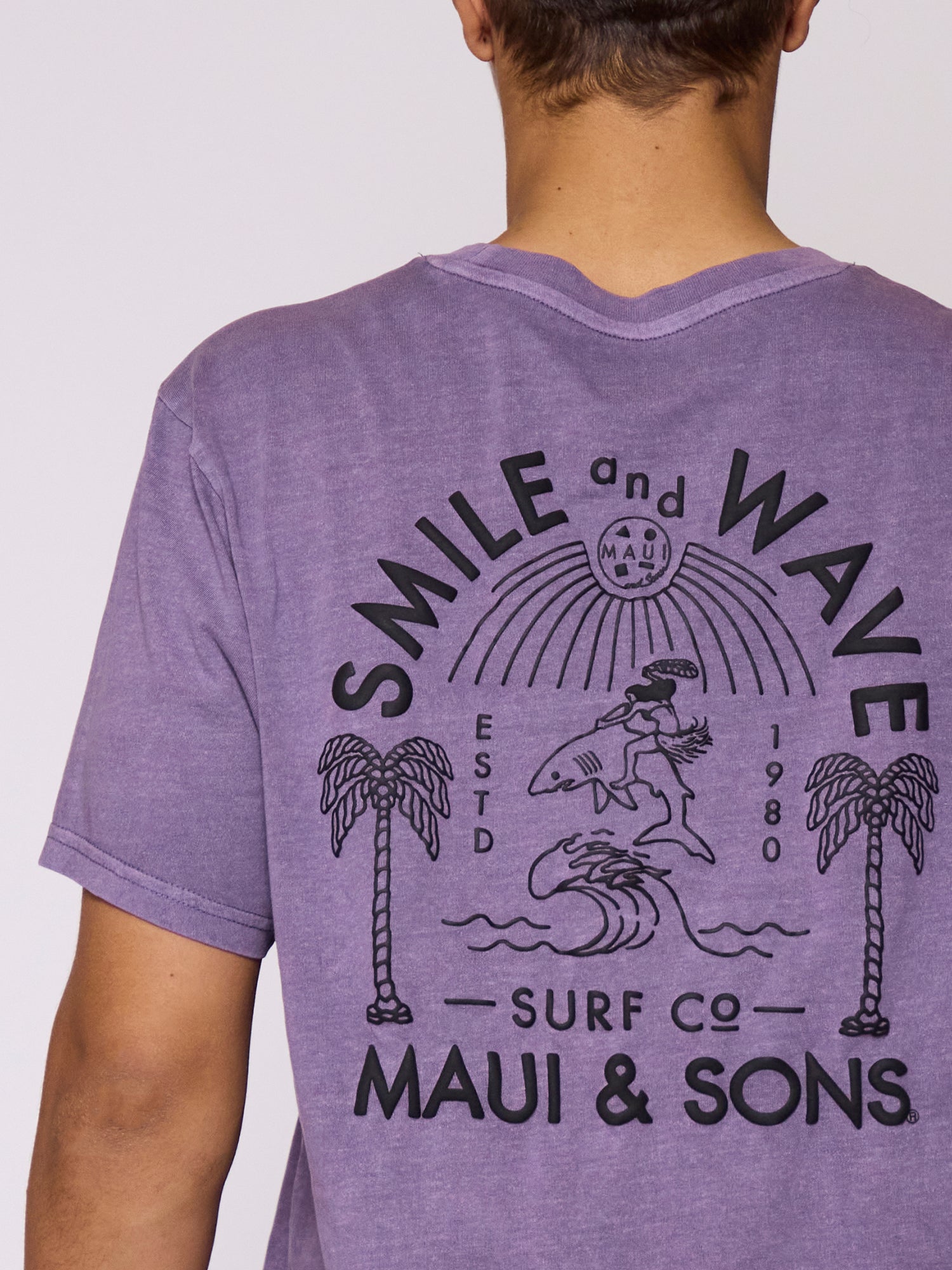Smile & Wave T-Shirt